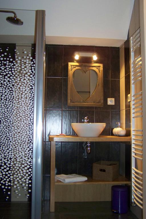 Les Hotes Du Lac, Chambres Et Tables D'Hotes Mandailles  Phòng bức ảnh